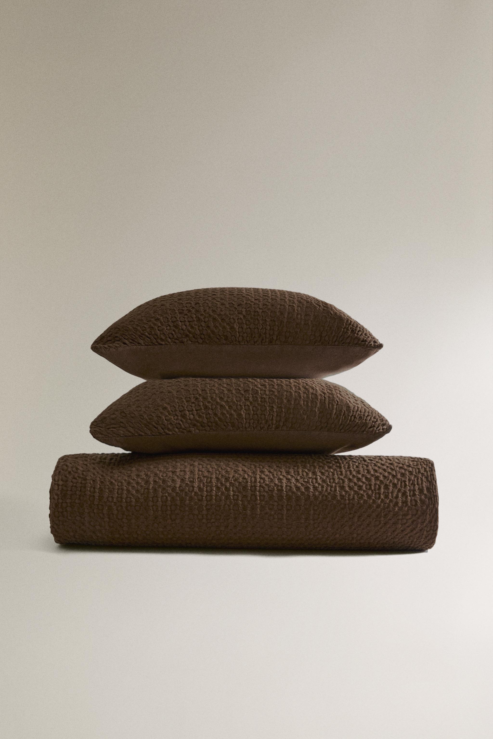 WAFFLE-KNIT DUVET COVER